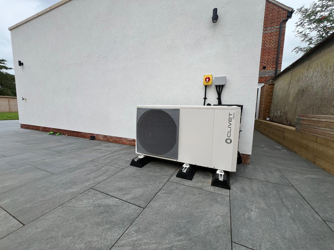 Heat-Pump-Bucks-Boilers-High-Wycombe-Renewables